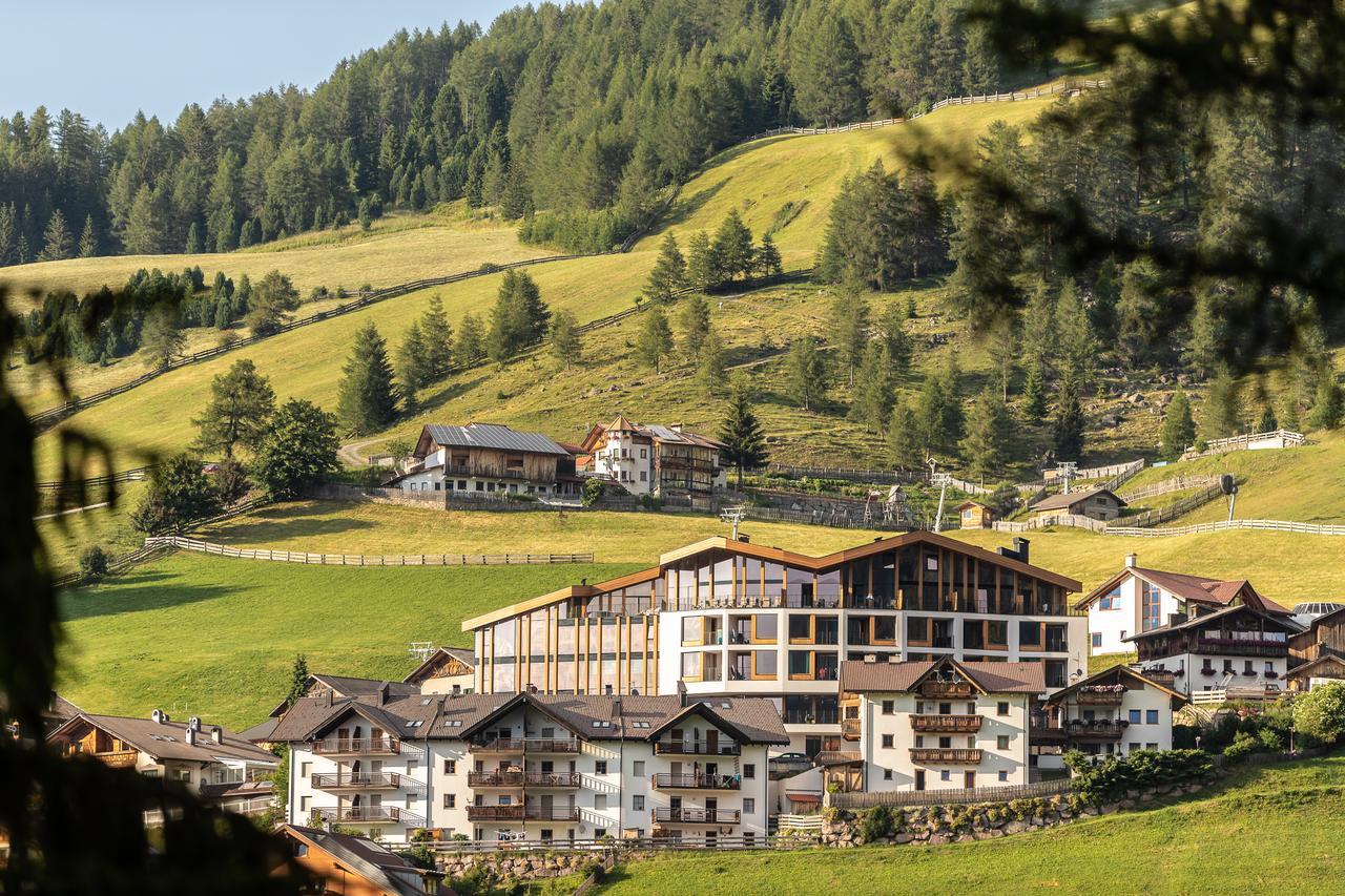 Отель Panoramic Lotsch Sarentino Экстерьер фото